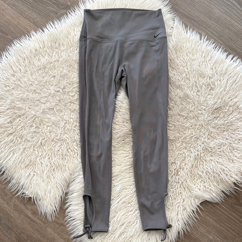 Nike Dri- Fit Ribbed Leggings